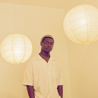 Mon Rovîa's profile picture