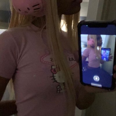𝖴𝗄 𝖿𝗂𝗀𝗁𝗍𝗌♥(mostly)'s profile picture
