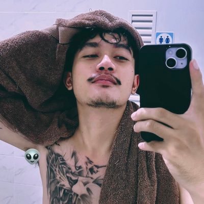 C.Theem's profile picture