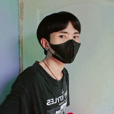 XeuxfeuxTh32228's profile picture