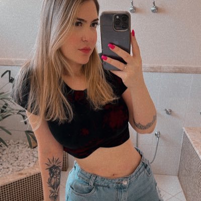 nahzinhaaf's profile picture