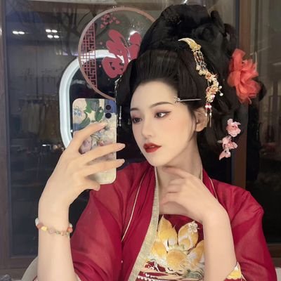 beautifulfenyi's profile picture
