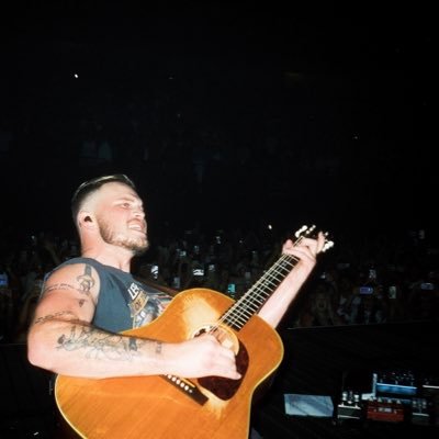 Zach Bryan's profile picture