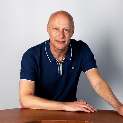 simon zwartkruis's profile picture