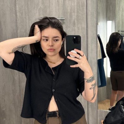 thaisparanhos's profile picture