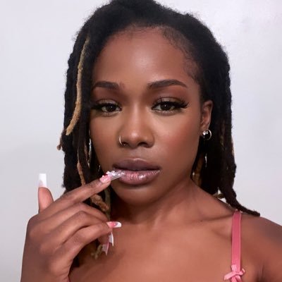 𝓁 𝑜 𝓃 𝑒 𝓇 𝓁 𝑜 𝓋 𝑒 𝓇 • ig: lovecaige's profile picture