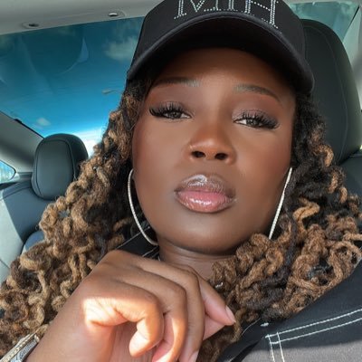 Blu June's profile picture