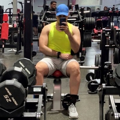 C R O R's profile picture