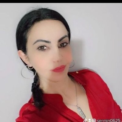 esra39419044's profile picture