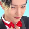 b's profile picture