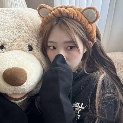 char !! 🍓's profile picture