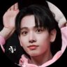 J •ᴥ• U⭐︎ri 的头像