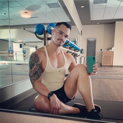 Croc Top 🏳️🌈's profile picture