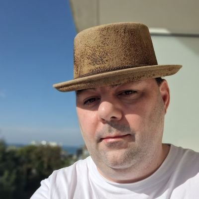 1982_ced1's profile picture