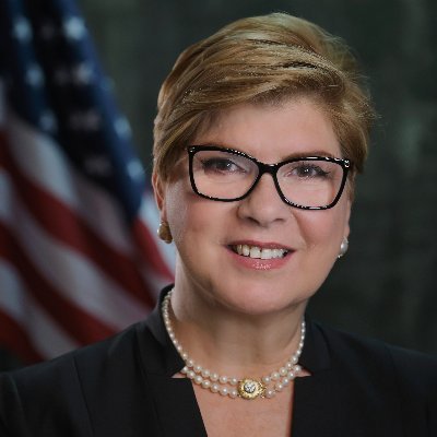 NelliePou's profile picture