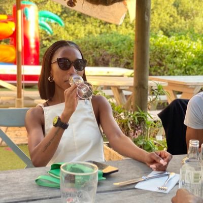 N_Khanya_Meyiwa's profile picture