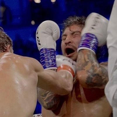 SchoolFightTV's profile picture