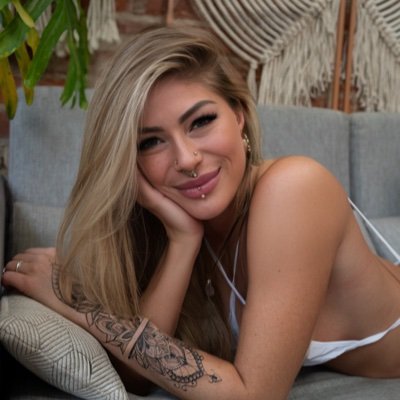 CeceliaSommerNN's profile picture