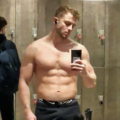 SamSteinerXXX's profile picture