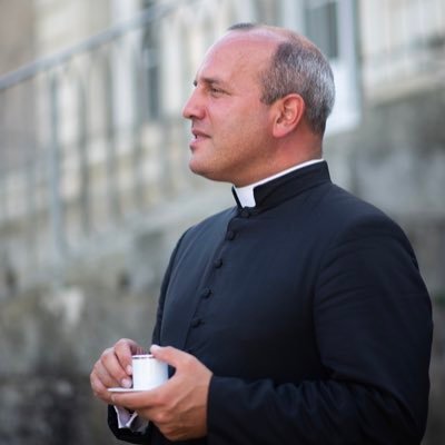 AbbeRaffray's profile picture