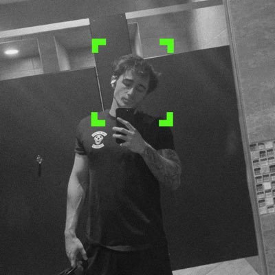 OnlyGuyLeft's profile picture