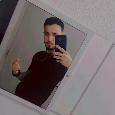 galego013_'s profile picture