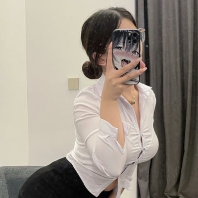 母猪御姊's profile picture