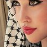 Фото профиля Yasmine Yasmine