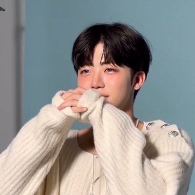 MMMMEAWWWW's profile picture