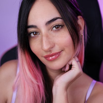 stherolive's profile picture