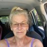 Carrie Armstrong Schweikert profil fotoğrafı