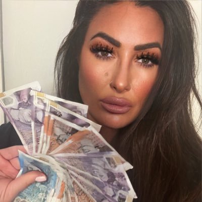 Mistress Raya Neave's profile picture