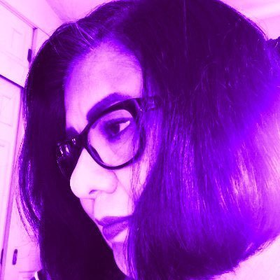 Claudia Flores's profile picture