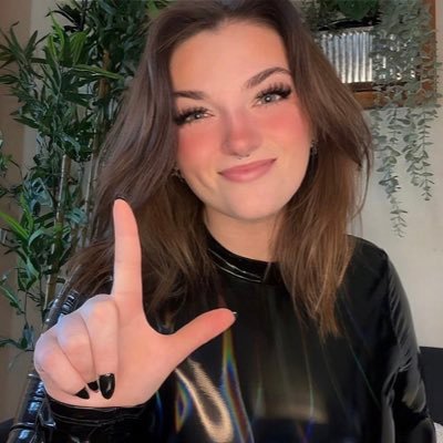 Goddess Emma🎂Sept 17♍️'s profile picture