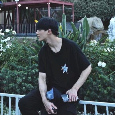 Lisalose098765's profile picture