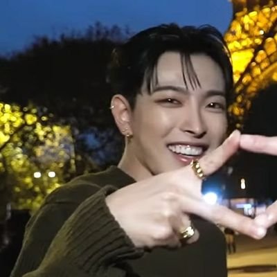 elif IS SEEING ATEEZ!'s profile picture