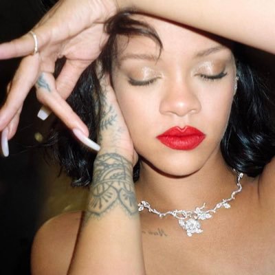 roRi's profile picture