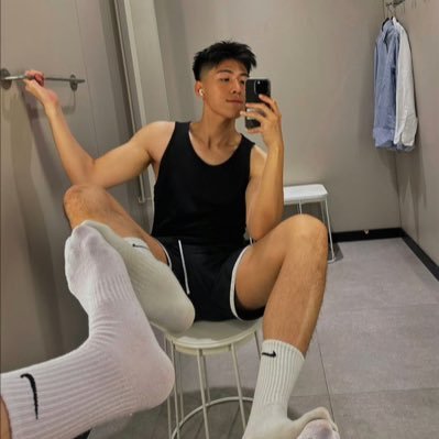 mowang10s's profile picture