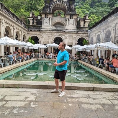 TumTeezi's profile picture