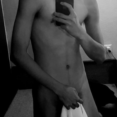 Rtee_21's profile picture