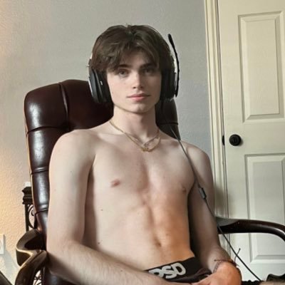 forbiddenaaron's profile picture