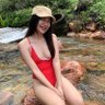 ถ้าอยากรู้ก็เข้ามาดูสิ 的头像