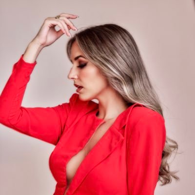 MireyaBravo_'s profile picture