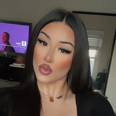 sabrina's profile picture