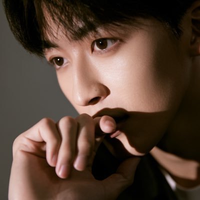 ⚡️洛让 🌐元柯彰 | R1SE you and me❤️🧡💙's profile picture
