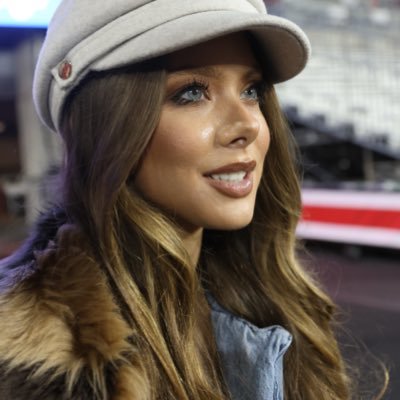 carolinerice19's profile picture