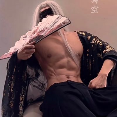 KWB688's profile picture