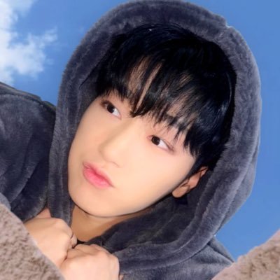 🎱's profile picture