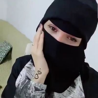 صنعانيه يامال ابوك's profile picture