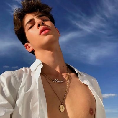 kiz152004's profile picture